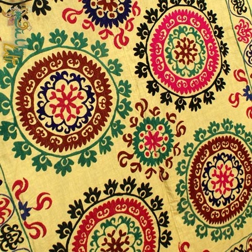 Tkanina dekoracyjna Suzani IV
