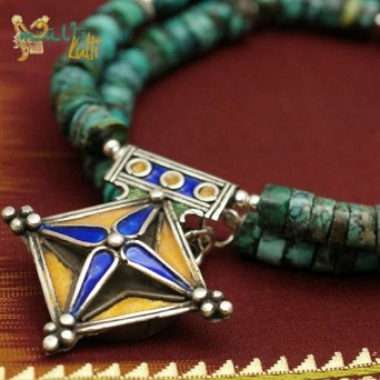 Biżuteria z Maroka: naszyjnik berberyjski