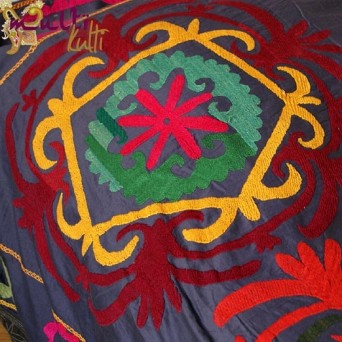 Tkanina dekoracyjna Suzani Surkhandarya