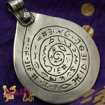 Stary amulet Tuareg