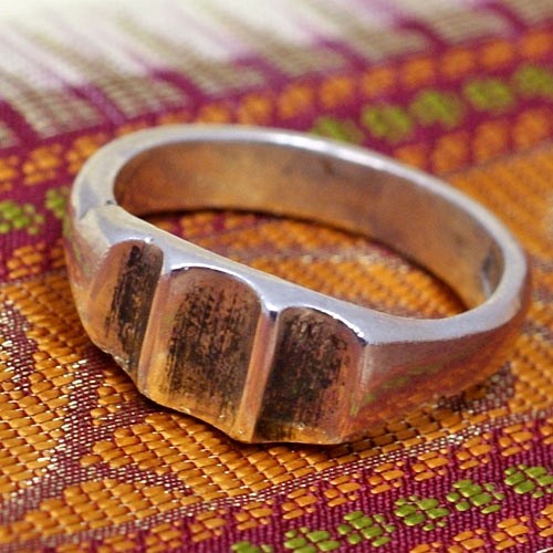 Srebrny pierścionek beduiński