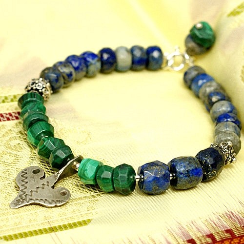 Malachit i lapis lazuli: Bransoletka z amuletem