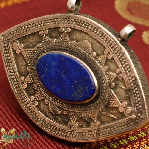 Wisior orientalny z lapis lazuli