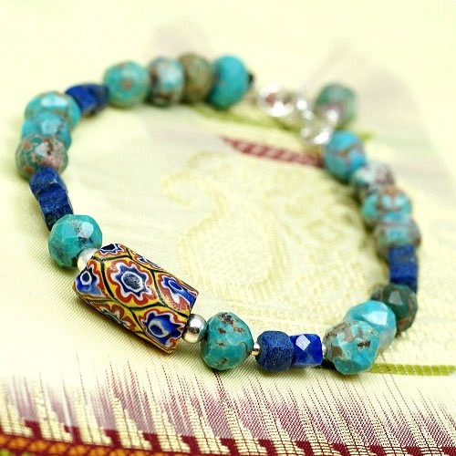 Stare szkło Murano. Bransoletka etno