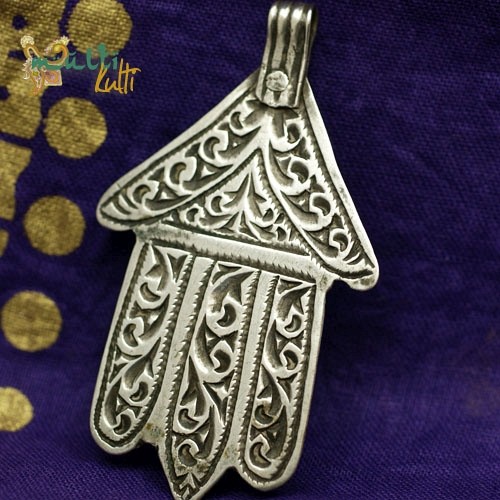 Hamsa: stary amulet z Maroka