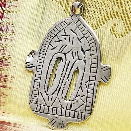 Amulet Berberów: Hamsa - Louha