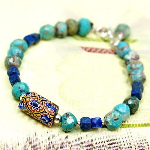 Stare szkło Murano. Bransoletka etno