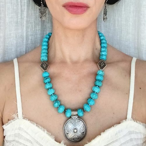 Duży naszyjnik z turkusu z wisiorem ze srebra