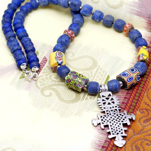 Naszyjnik z krzyżem koptyjskim i szkłem Murano