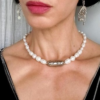 Choker z pereł