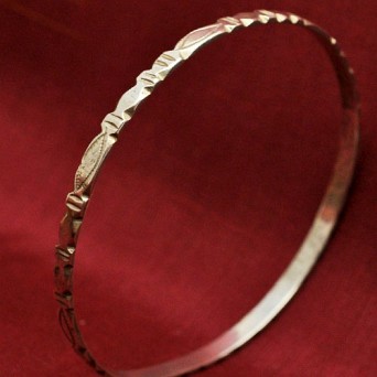 Berber: srebrna bransoletka koło V