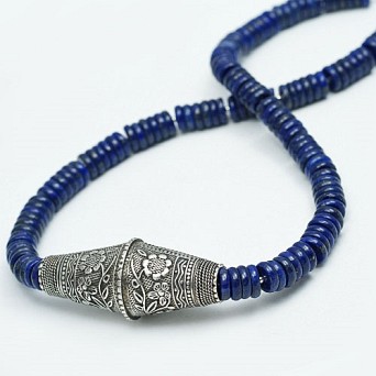 Duży naszyjnik z lapis lazuli i starego srebra