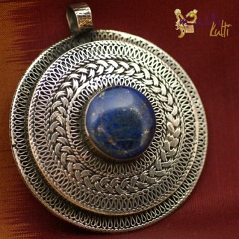 Srebrny wisior -medalion afgański
