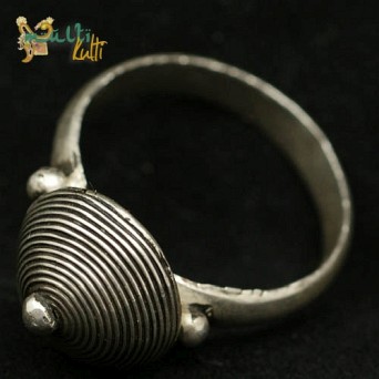 Srebrny pierścionek z Maroka