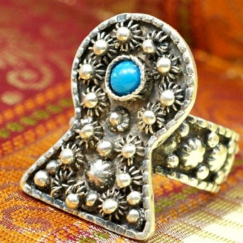 Duży srebrny pierścionek z turkusem
