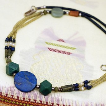 Naszyjnik afgański: jadeit i lapis lazuli