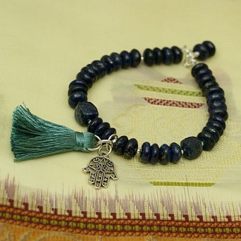 Hamsa: lapis lazuli, amulet i chwost