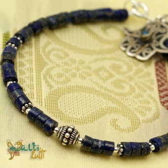 Ręka Fatimy: bransoletka z lapis lazuli