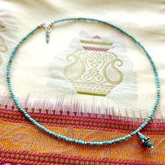 Choker na szyję z turkusu