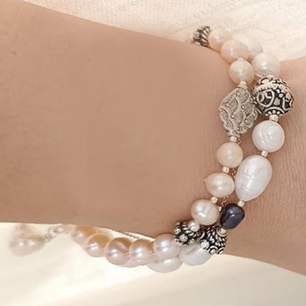 Bransoletka z pereł i srebra