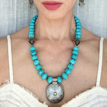 Duży naszyjnik z turkusu z wisiorem ze srebra