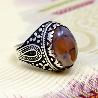 Duży srebrny pierścień z agatem
