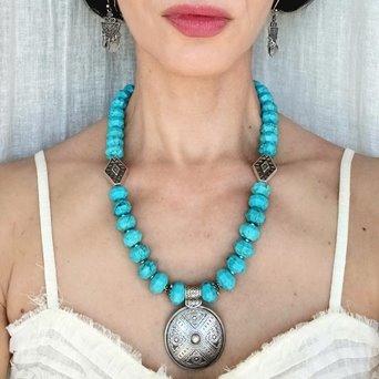 Duży naszyjnik z turkusu z wisiorem ze srebra