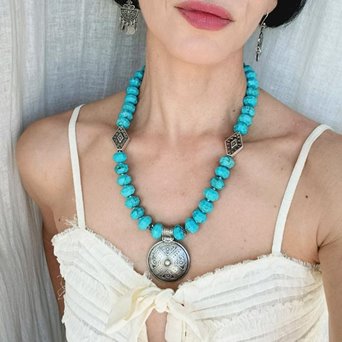 Duży naszyjnik z turkusu z wisiorem ze srebra