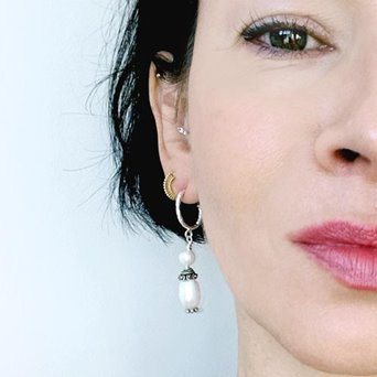 Wiszące kolczyki boho z perłami