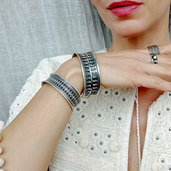 Etniczna srebrna bransoletka bangla